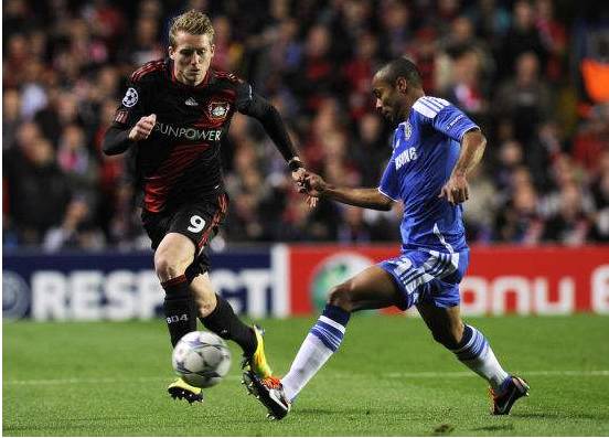 包含葡萄牙体育迎国王杯关键赛；今晨官宣签约；悬念犹存；高层口径保持一致的词条