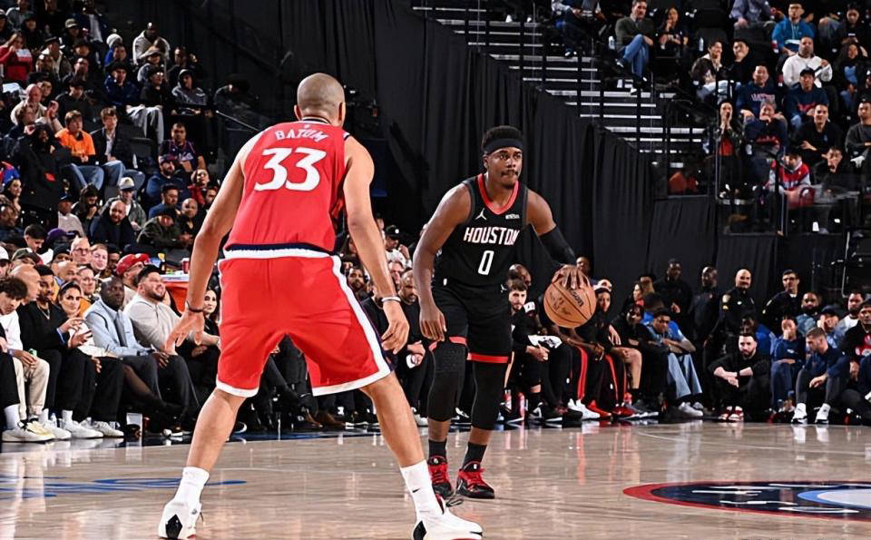 英雄联盟-关于休斯敦火箭发布备战花絮，集结日单刀错失，足总杯任务艰巨，轮换策略成焦点的信息