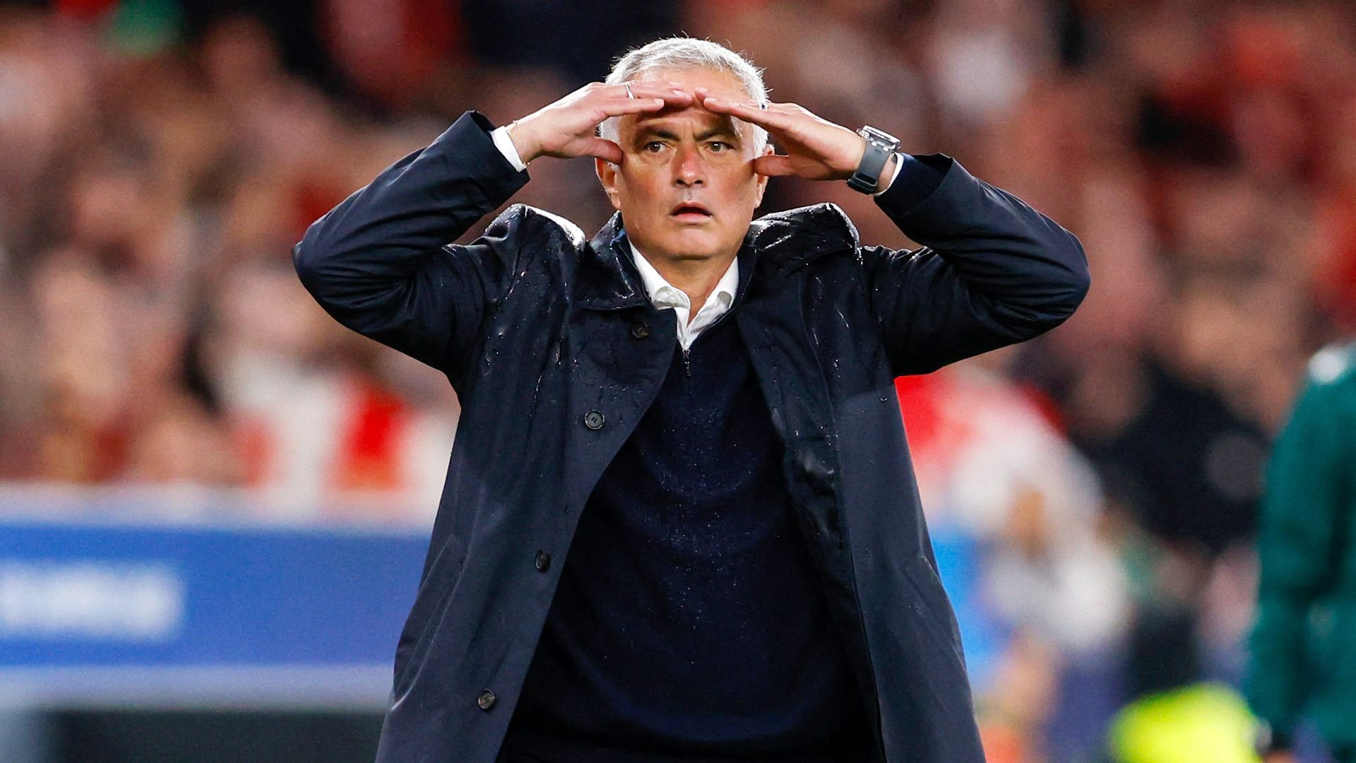 关于赛地聚焦——葡超赛前热度飙升，里昂绝杀压哨，赛场秩序良好，赛程密集仍需轮换的信息